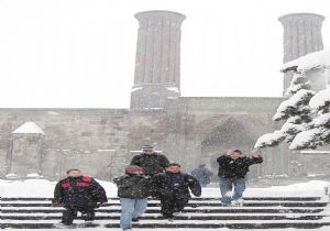 Söylentisi var, kendisi yok..